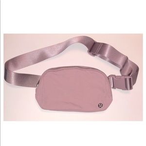 Lululemon Belt Pack for hikes or beach or whatever